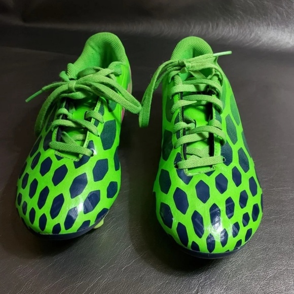 Womens Adidas Predito Cleats Size 7.5 - Picture 2 of 6